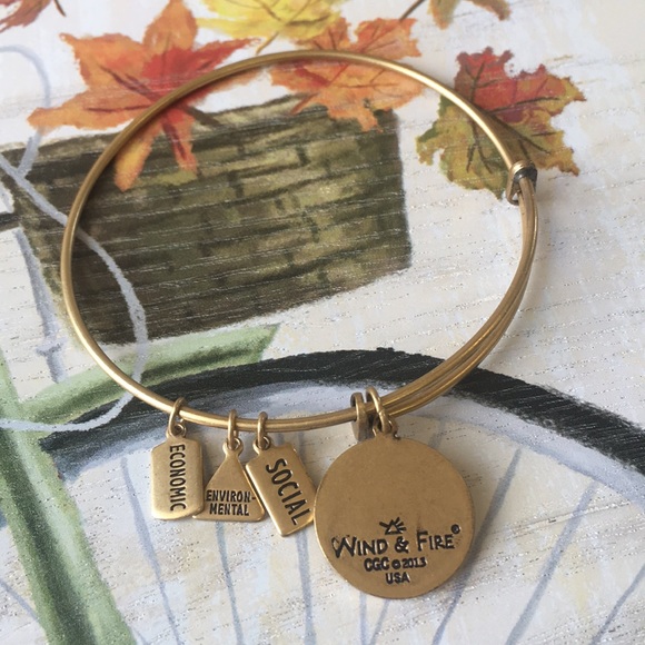 Celestial Bangle - Picture 2 of 3